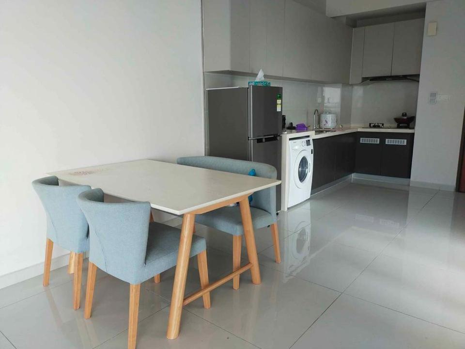 Rainbow Homestay Johor Bahru Exterior photo
