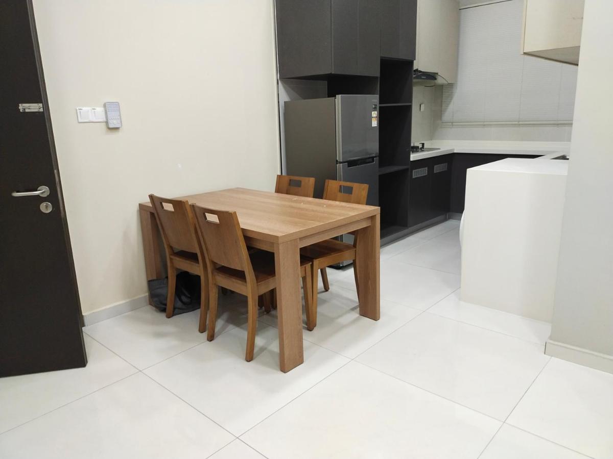 Rainbow Homestay Johor Bahru Exterior photo